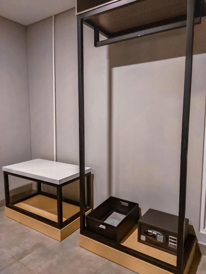 Bess Mansion Hotel Surabaya Wonocolo Ngoại thất bức ảnh